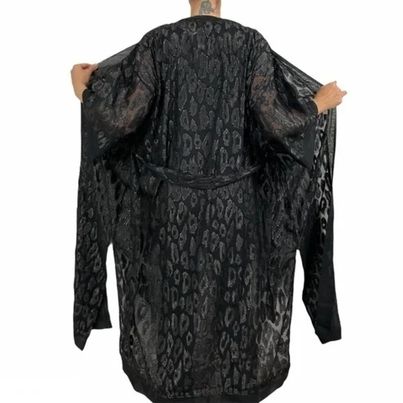 EXPRESS Black Burn Out Leopard Kimono One Size - Picture 4 of 16